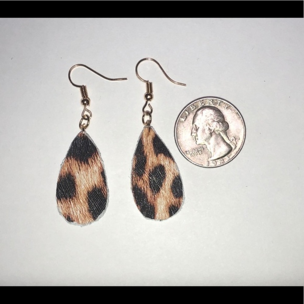 Cheetah Print Earrings - Picture 4 of 4